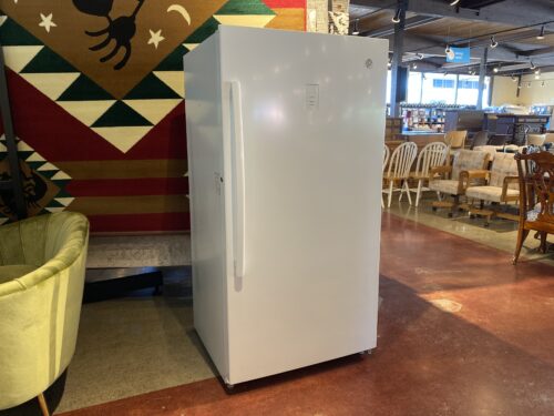 GE 17.3 Cu. Ft. Frost Free Upright Freezer in White Model #FUF17DLRDWW