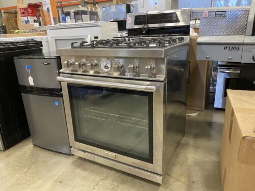 SUPERIORE La Cucina Stainless Steel 5 Burner Gas Range Model #RL301GPS-S