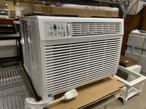 NEW! KEYSTONE Window AC Unit Model #KSTAW18C