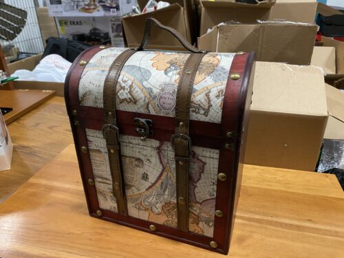 TWINE Red Wood Latin Map 6 Bottle Wine Case