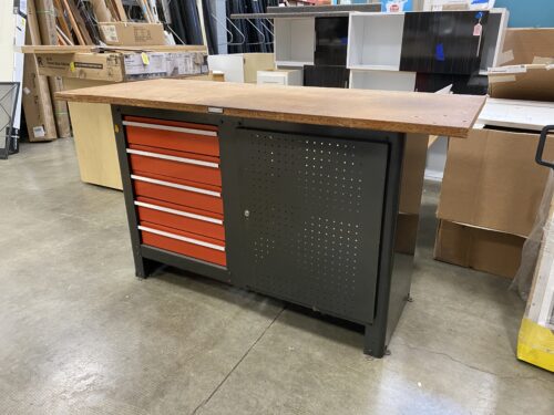 CRAFTSMAN Red and Grey Metal Work Bench