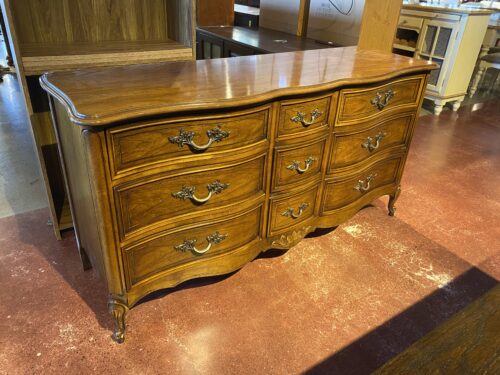 DIXIE Bow Front Nine Drawer Dresser