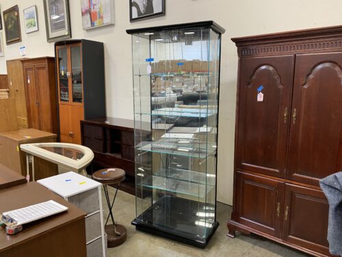 Frameless Glass and Mirrors Curio Cabinet