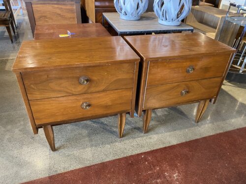 HOOKER FURNITURE Mid-Century Modern Vintage Nightstands (Set of 2)