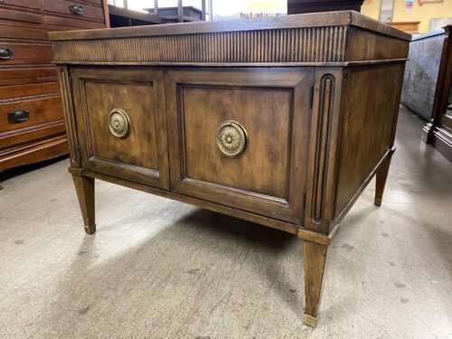 BAKER FURNITURE Vintage Square Side Table