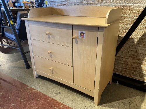Blonde 3-Drawer Changing Station w/ Metal Glide Hardware