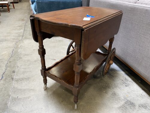 Dark Wood Wagon Wheel Butterfly Table