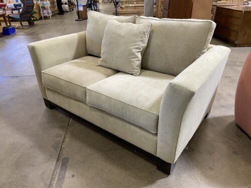 JONATHAN LOUIS Off-Grey Curved Arm Loveseat