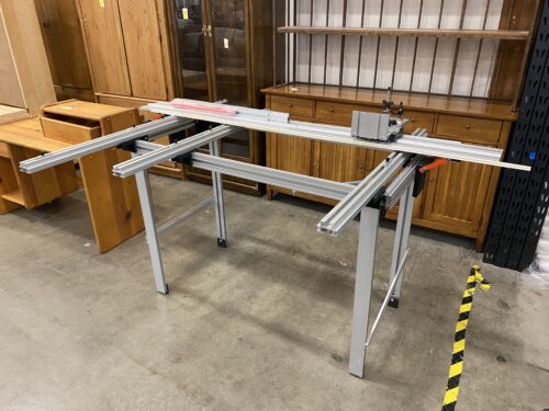 Steel Frame Fully-Adjustable Saw Table