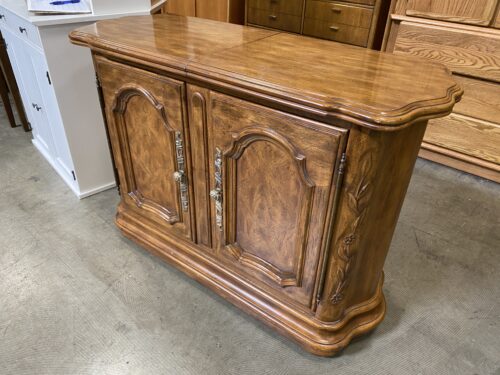 DREXEL Vintage Oak Rolling and Growing Bar Cart