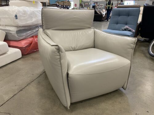 NATUZZI EDITIONS  Beige Leather Recliner