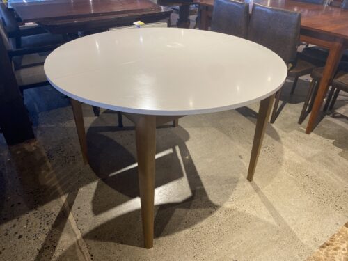 White Modern Dining Table with Hidden Center Leaf