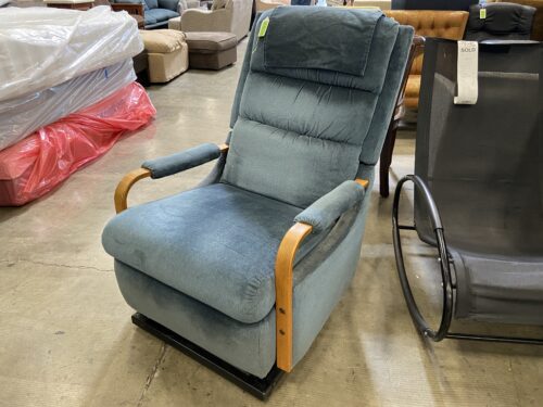 LAZY BOY  Light Blue Velvet Power Lift Recliner