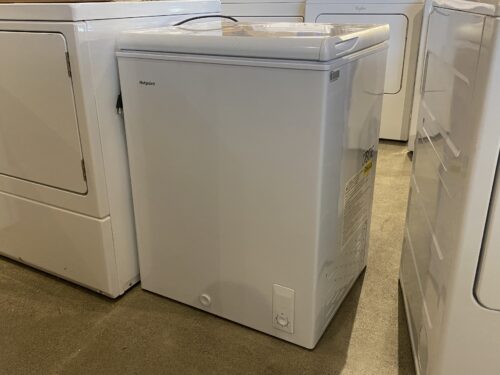 HOTPOINT 4.9 Cu. Ft. Chest Freezer Model #HHM5SRBWW