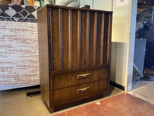 Mid Century Chest of Drawers