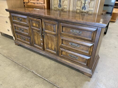 DIXIE Rural English Dark Wood 9 Drawer Dresser