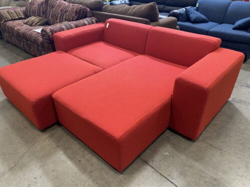 LA-Z-BOY Red Woven Modular Sectional