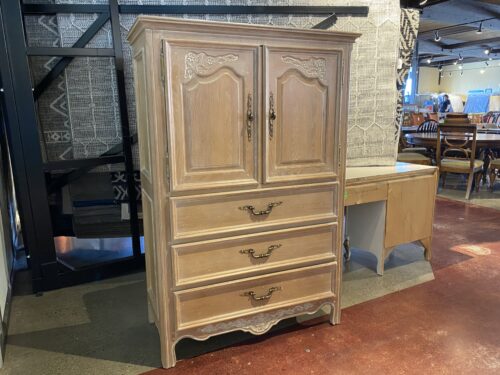 PENNSYLVANIA HOUSE Pale Blonde Armoire