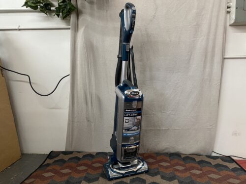 SHARK UV795 Series Lift Away Vacuum