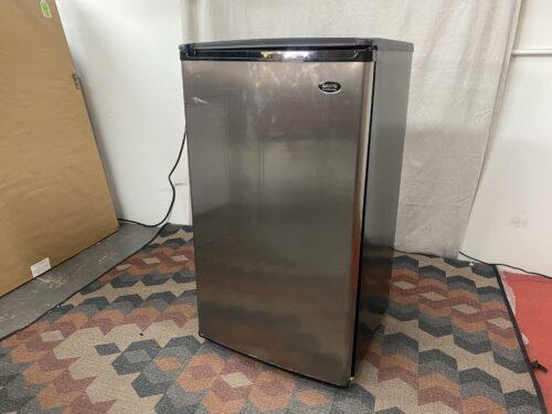 SANYO Stainless Steel 3.7 cu. ft Dorm Refrigerator Model #SR-3770S