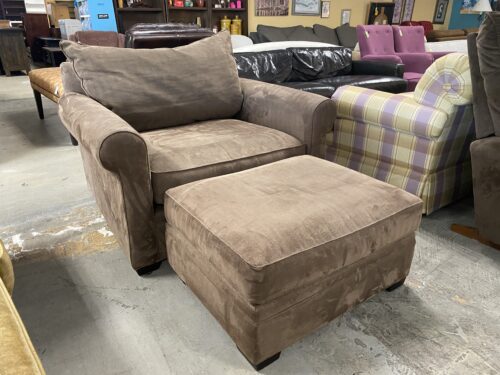 MACY'S Modern Concept Armchair w/ Ottoman
