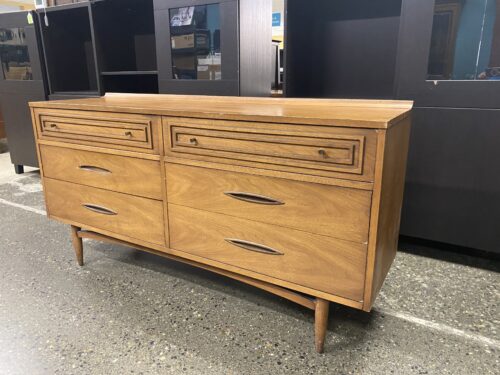 BROYHILL MCM Sculptra 6 Drawer Lowboy Dresser