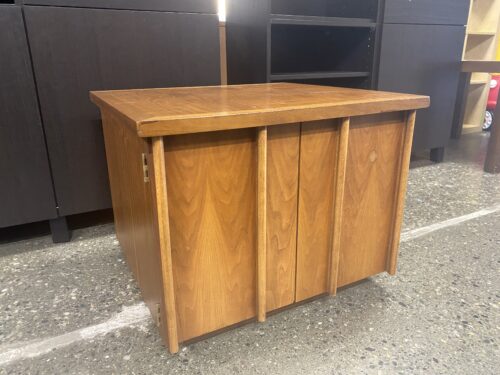 LANE Vintage Mid-Century Modern Wood Nightstand