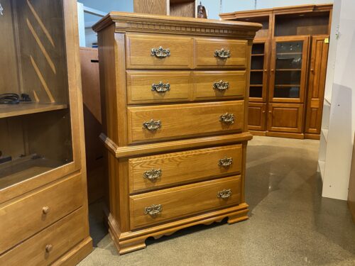 VAUGHAN BASSETT Oak 5-Drawer Tallboy Dresser
