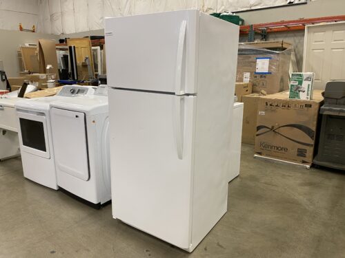 FRIGIDAIRE White Fridge/Freezer Model #FFTR1821W0