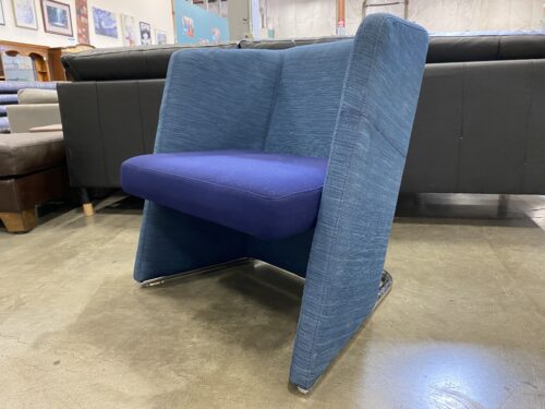 KEILHAUER Modern Talk Low Back Tub Chair in Blue