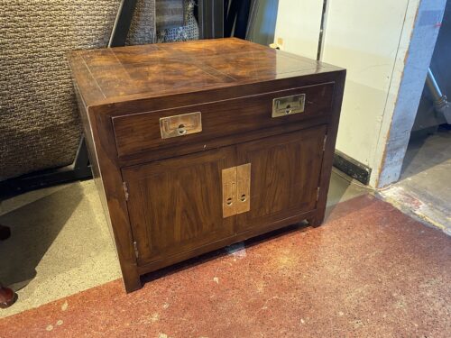 HENREDON FINE FURNITURE Campaign Style End Table with Brass Handles