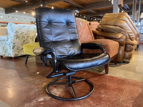 Swivel Recliner Chair with Metal Frame - Black