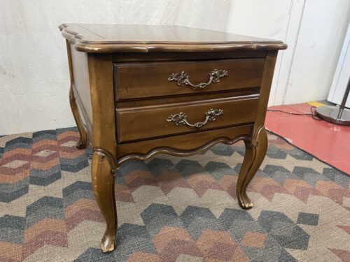HAMMARY Vintage Provincial End Table
