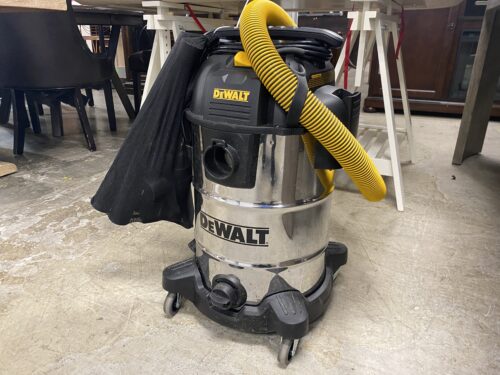 DEWALT Wet/Dry Shop Vac