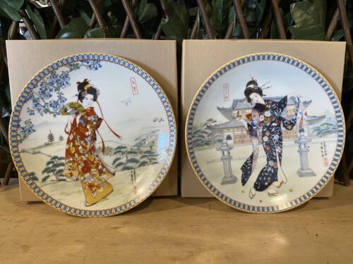 "Snowy Heron" & "Orphan Sparrow" Japanese Ceramic Plate Set (Set of 2)