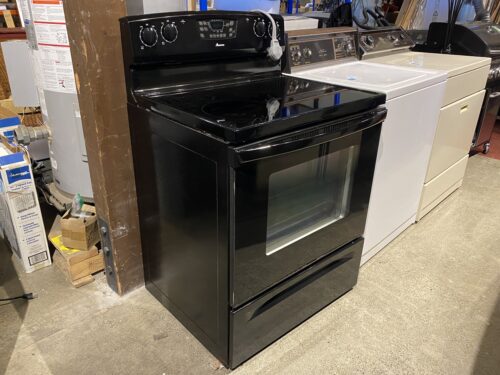 AMANA Like New Black Cooktop Stove