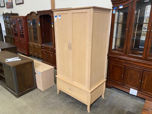 BARONET Maple Armoire