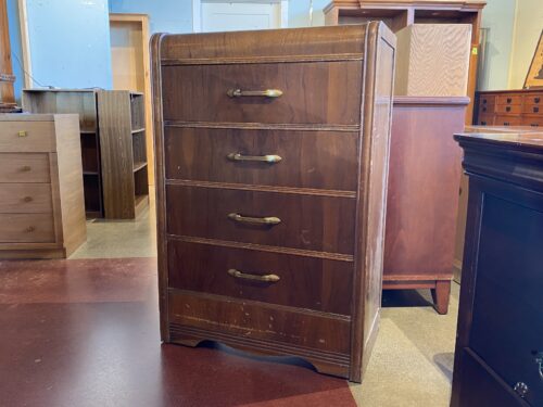 HARMON Vintage Waterfall 4-Drawer Dresser