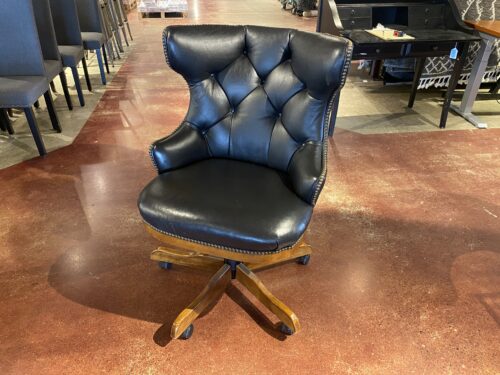 Black Wingback Tufted Office Chair