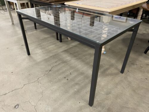 Outdoor Metal Base Dining Table with Glass Top
