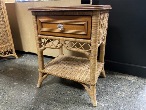 LEXINGTON Wicker Henry Link Open Nightstand
