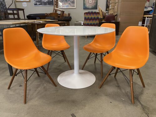 White Tulip Table with 4 Orange Eiffel Chairs