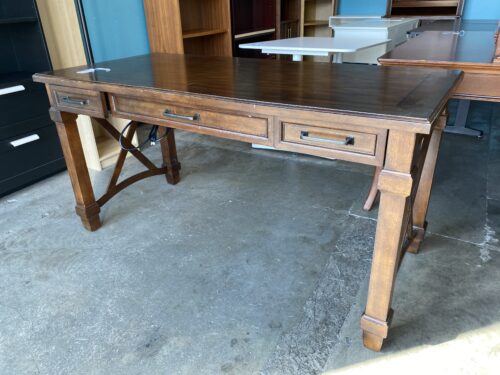 BAYSIDE Wooden Writing Desk with Charging Port