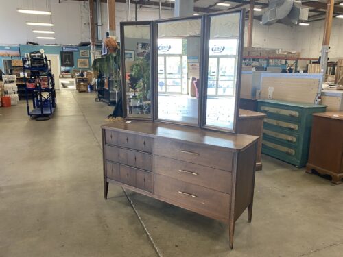 BROYHILL  Vintage Mid-Century Modern Saga Walnut Long Dresser with Mirror