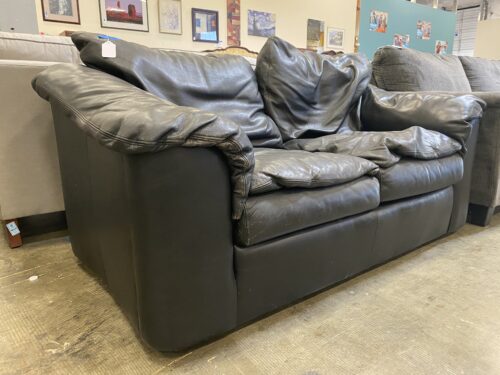 LEATHER FURNITURE CO. Black Leather Loveseat