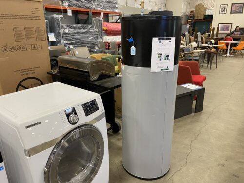A.O. SMITH  Signature 900 Water Heater