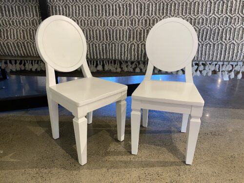 RESTORATION HARDWARE Baby & Child White Wooden Contemporary Play Chairs (Set of 2)