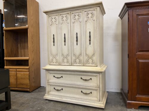 Ornate Cream Oak Armoire with 4 Drawers