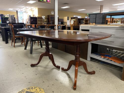Double Pedestal Dining Table w/ Leaves
