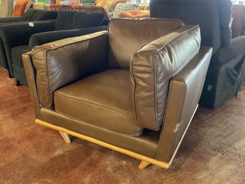 ARTICLE Timber Charme Leather Longe Chair in Charme Chocolat